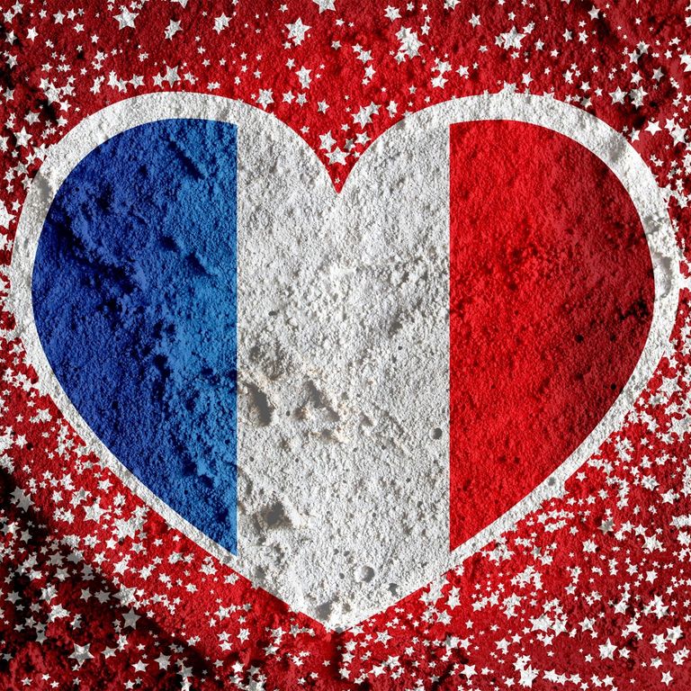 https://www.publicdomainpictures.net/en/view-image.php?image=341161&picture=love-france-flag-sign-heart-symbol